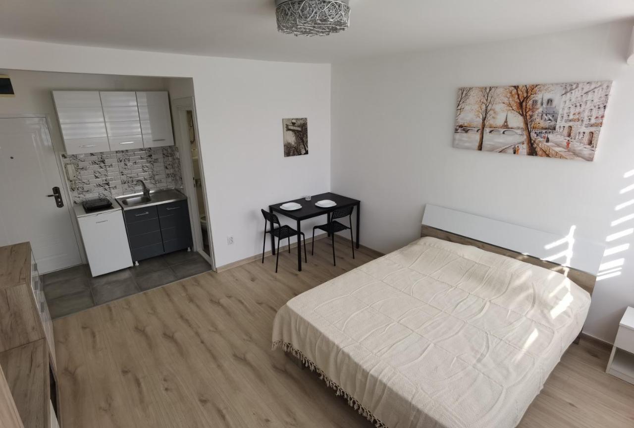 Apartman Lena Banovo Brdo Apartment Beograd Bagian luar foto