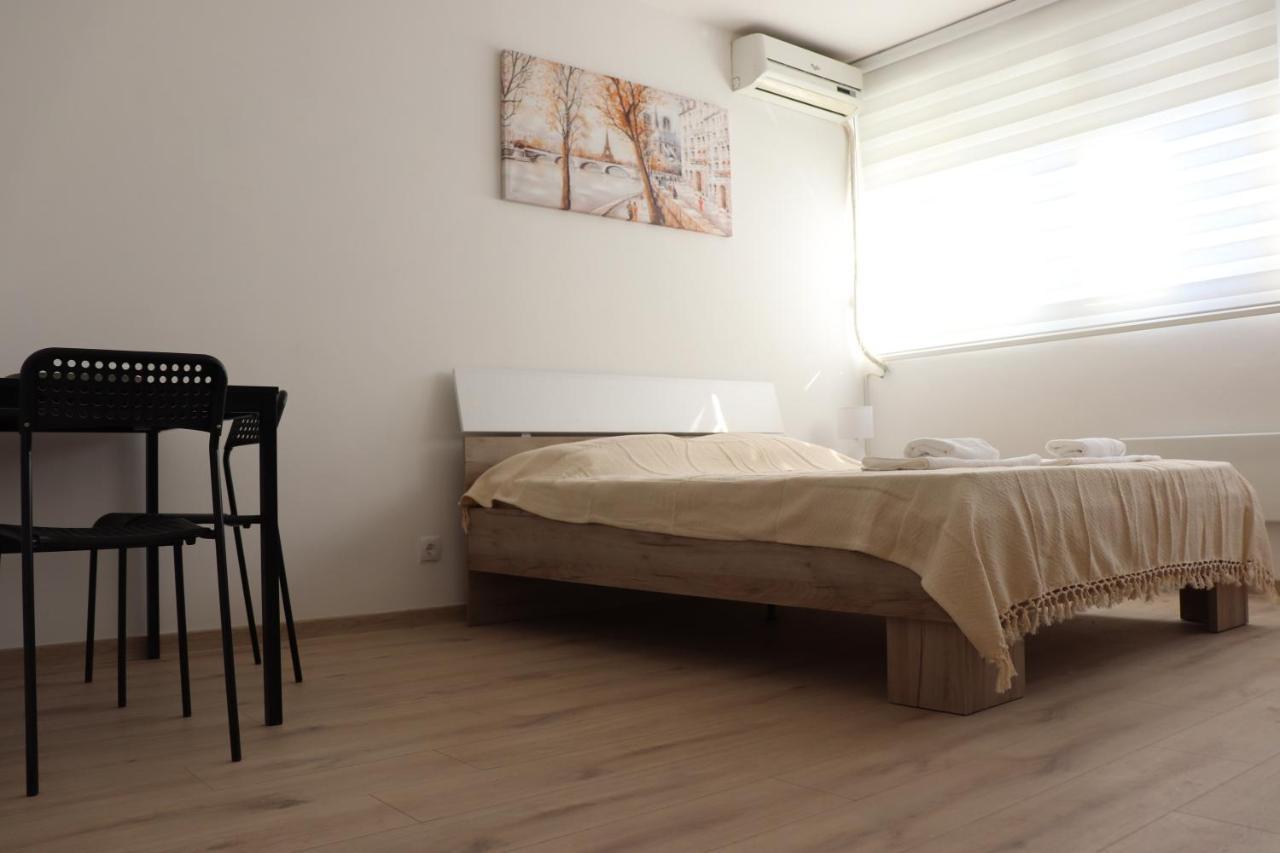 Apartman Lena Banovo Brdo Apartment Beograd Bagian luar foto