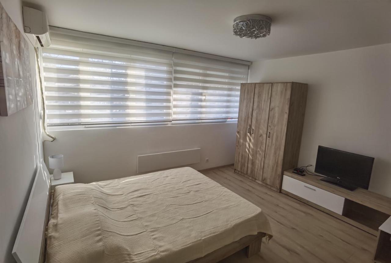 Apartman Lena Banovo Brdo Apartment Beograd Bagian luar foto